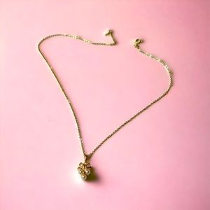 Vintage Gold Tone Faux Pearl Necklace